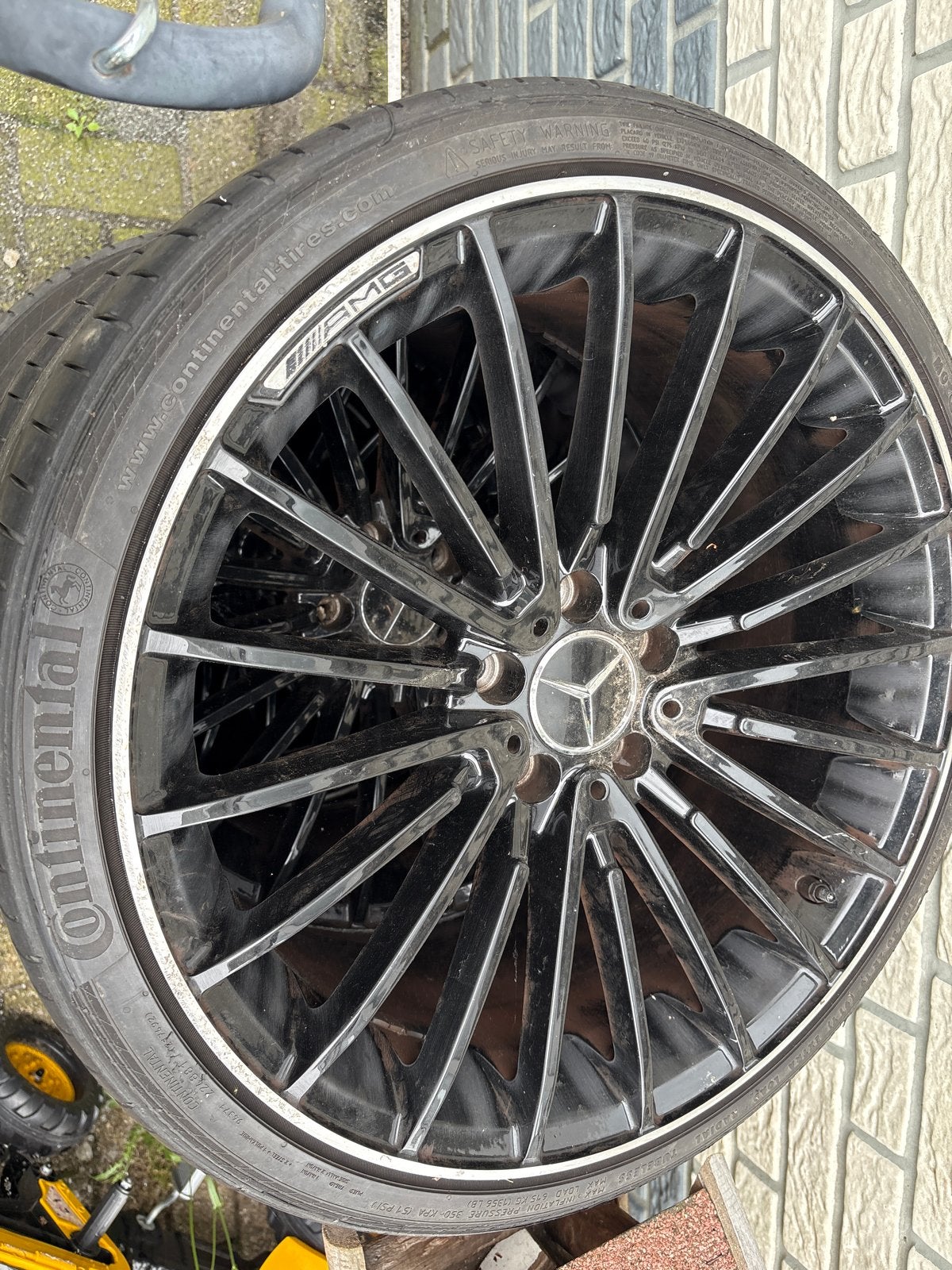 Continental zomerbanden met AMG velgen, Gebruikt, Voor, Mercedes-Benz, Ophalen of Verzenden