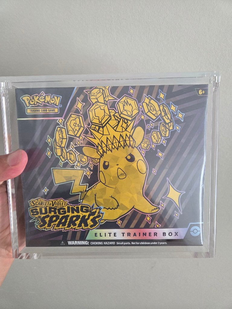 Surging sparks etb elite trainer box, Ophalen of Verzenden, Nieuw