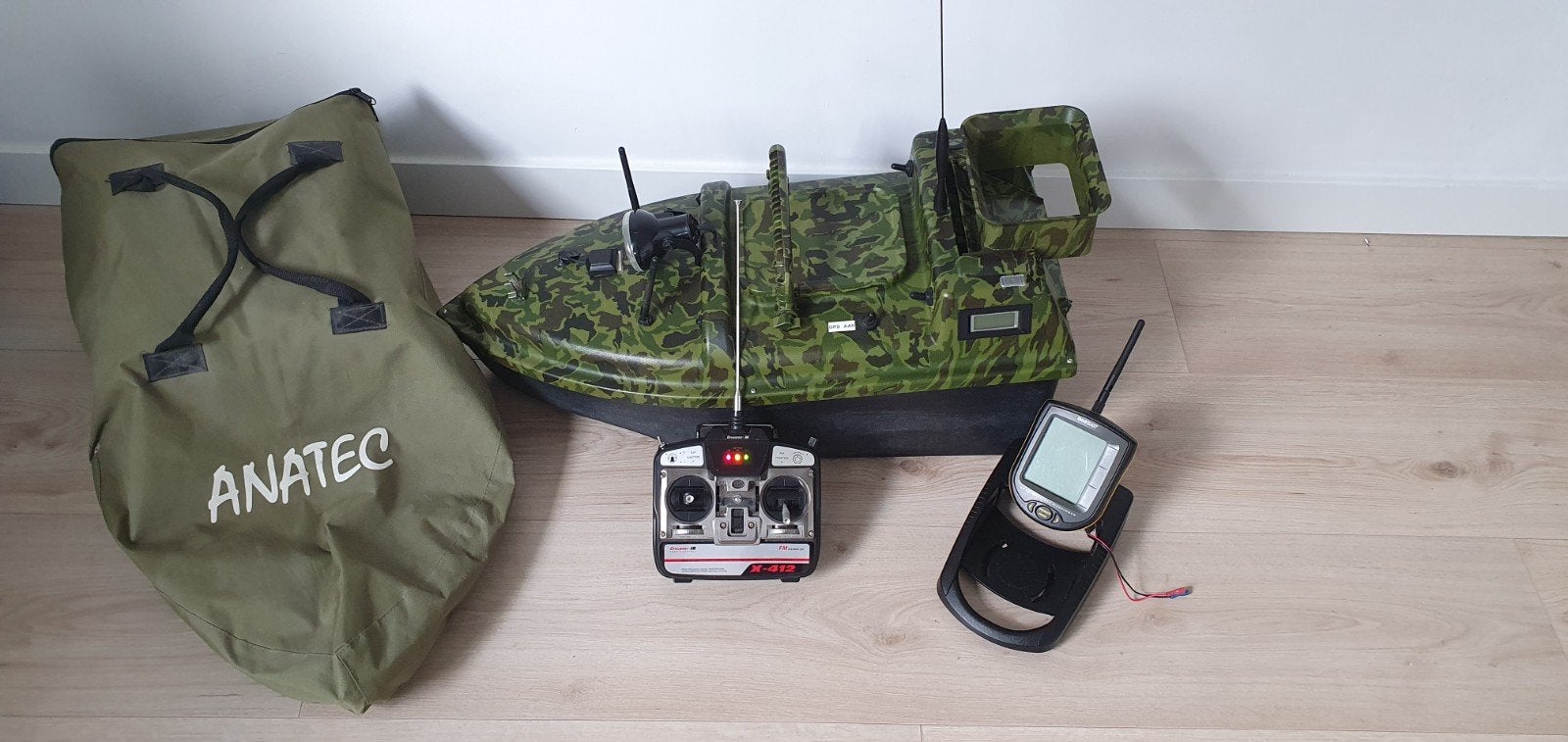 Anatec voerboot set met Humminbird RF15e fishfinder, Watersport en Boten, Hengelsport | Karpervissen, Ophalen, Gebruikt, Overige typen