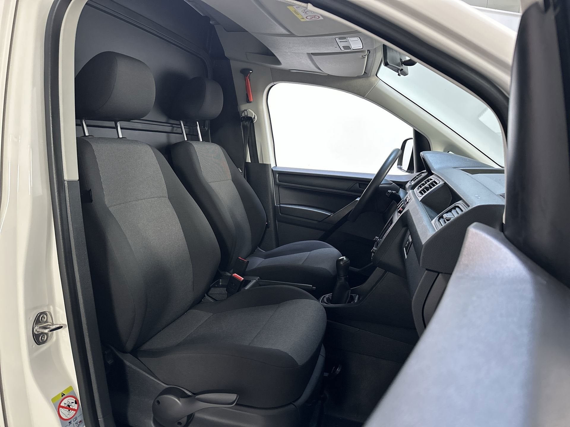 Volkswagen Caddy 2.0 TDI 102pk L1H1 Cruise Control Navigatie, Auto's, Voorwielaandrijving, Dealer onderhouden, Stof, Gebruikt