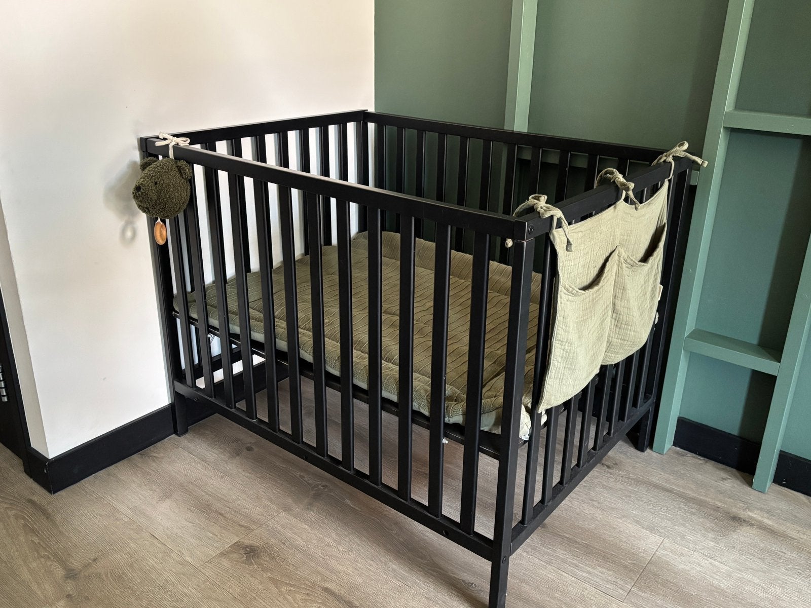 Prenatal box Sana zwart met 2 boxkleden, opbergzak en mobiel, Kinderen en Baby's, Boxen, Ophalen, Gebruikt, Rechthoekig, Boxkleed