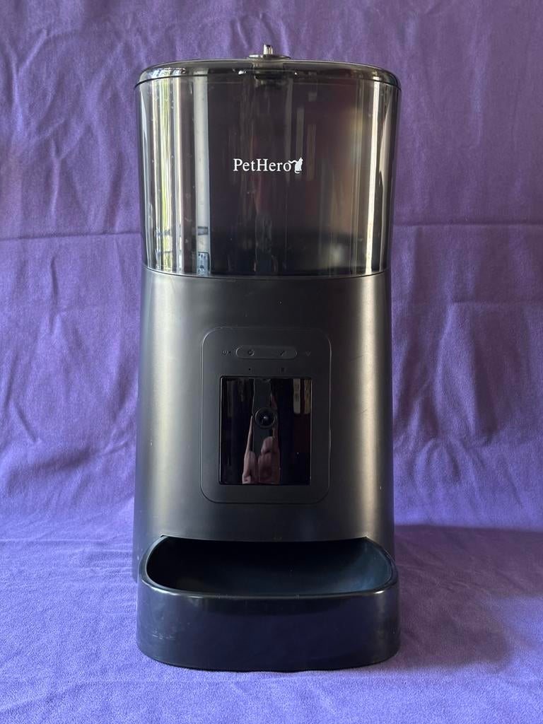 PetHero 3, automatic feeder (dogs, cats) with camera & WiFi, Ophalen of Verzenden, Zo goed als nieuw