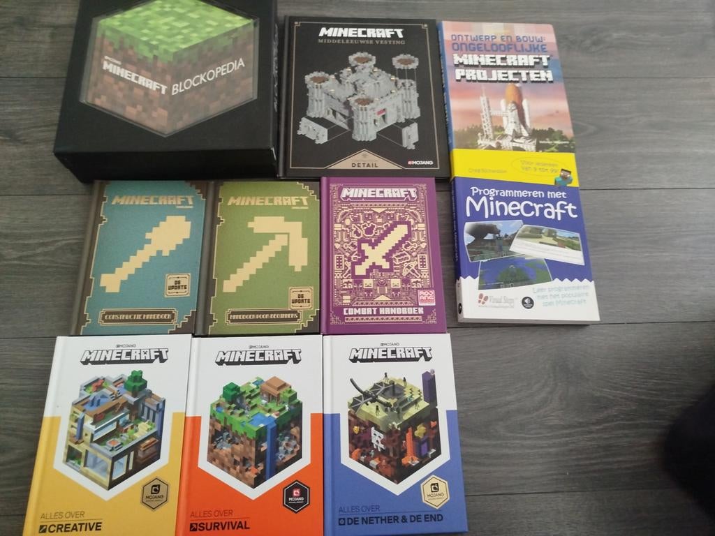 MINECRAFT COLLECTIE BOEKEN, Boeken, Ophalen of Verzenden, Zo goed als nieuw