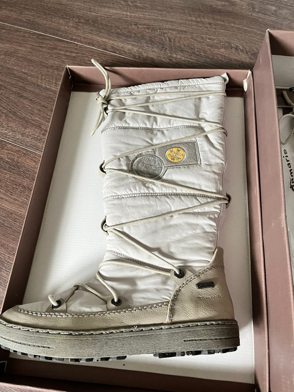 Tamaris snowboots, maat 40, Beige, Snowboots, Ophalen of Verzenden, Zo goed als nieuw