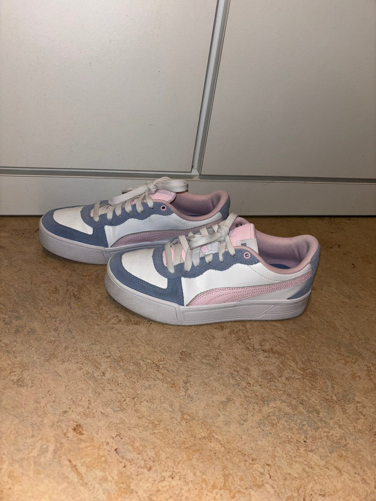 Puma sneakers maat 39, Ophalen of Verzenden, Zo goed als nieuw, Sneakers of Gympen