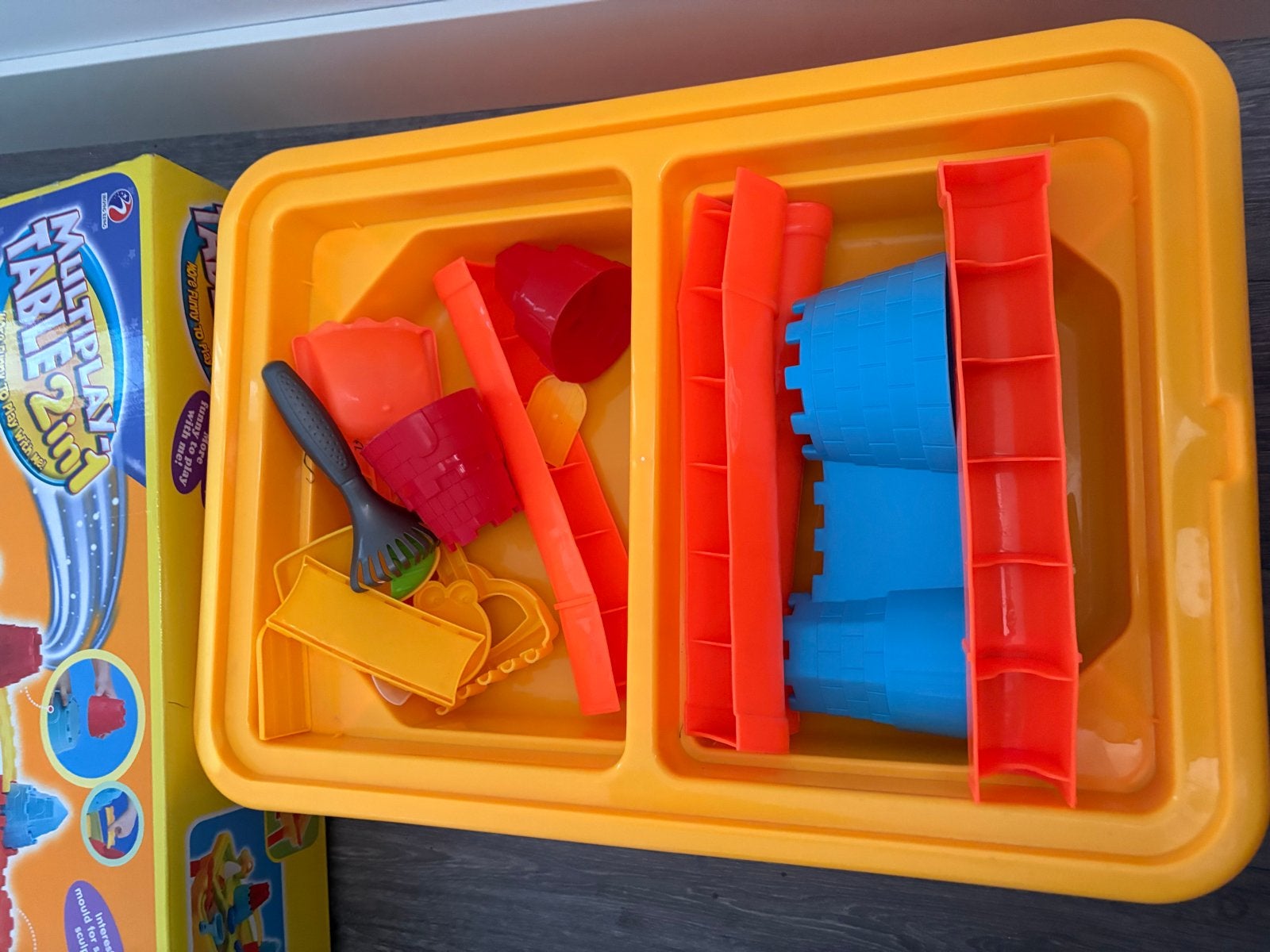 Multiplay 2-in-1 Zand- en Watertafel met accessoires, Ophalen, Zo goed als nieuw