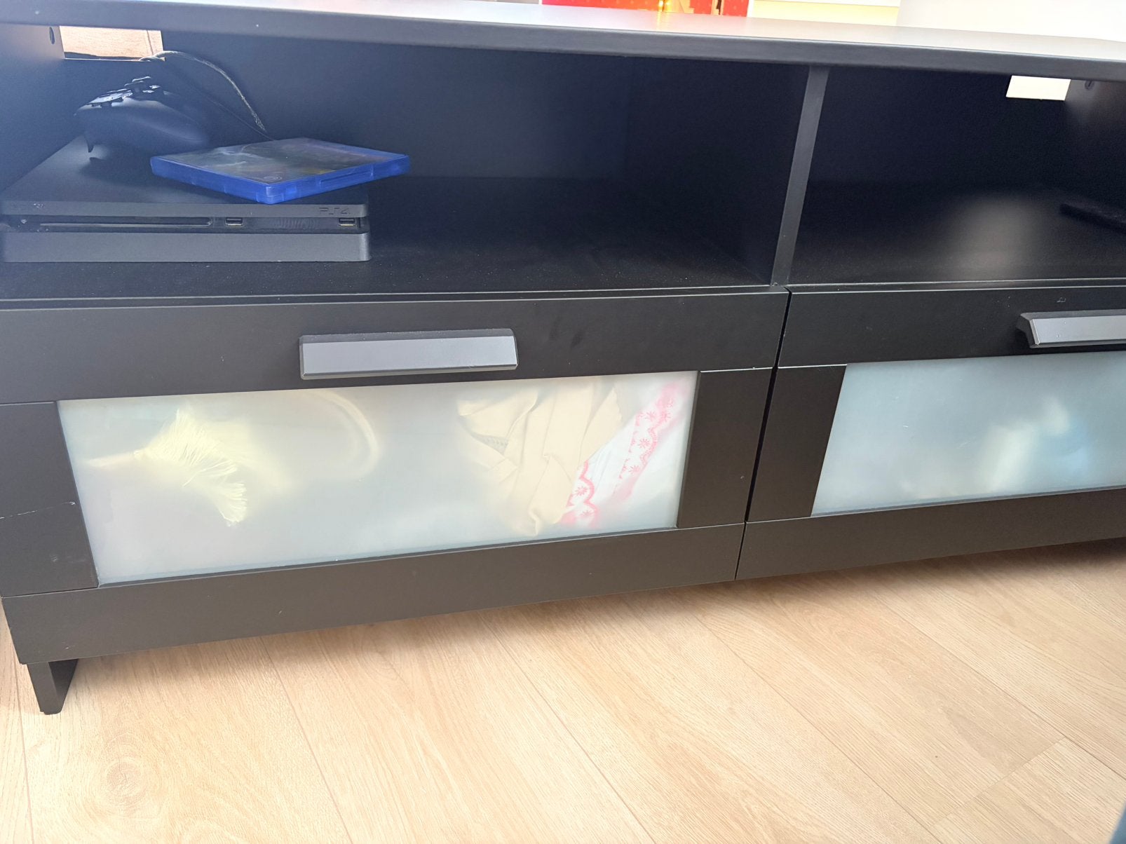 Tv meubel ikea, Huis en Inrichting, Kasten | Televisiemeubels, Ophalen of Verzenden, Zo goed als nieuw, 25 tot 50 cm, Minder dan 100 cm