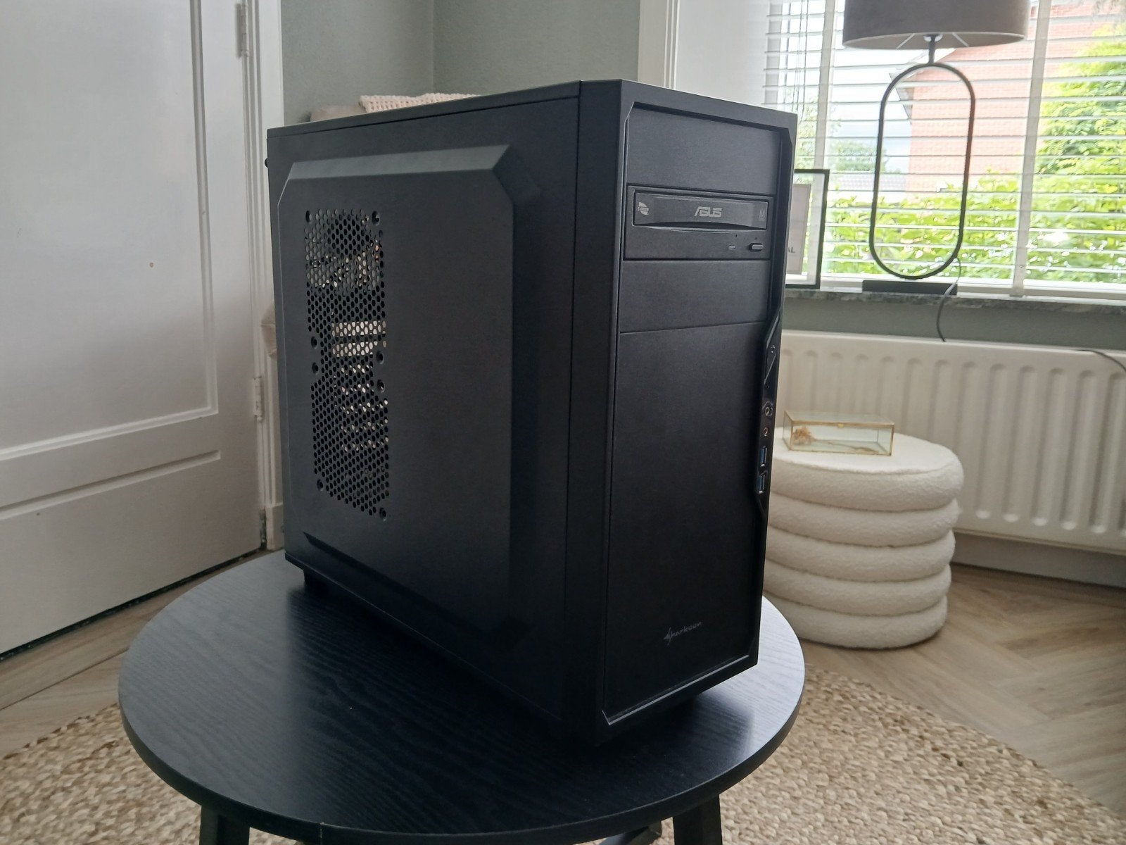 Mooie desktop pc, Ophalen, Zo goed als nieuw