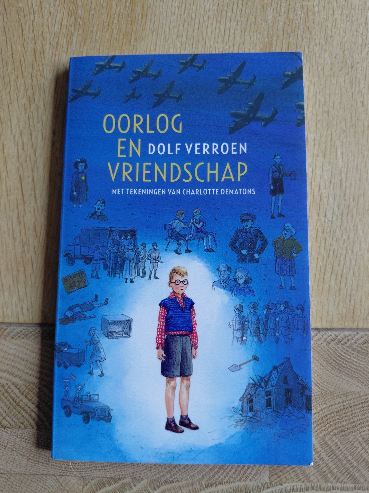 Dolf Verroen - Oorlog en vriendschap, Fictie algemeen, Ophalen of Verzenden, Dolf Verroen, Zo goed als nieuw