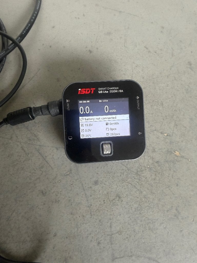 ISDT Q6 Lite 200W / 8A Smart Charger inclusief 90W voeding, Hobby en Vrije tijd, Modelbouw | Radiografisch | Helikopters en Quadcopters