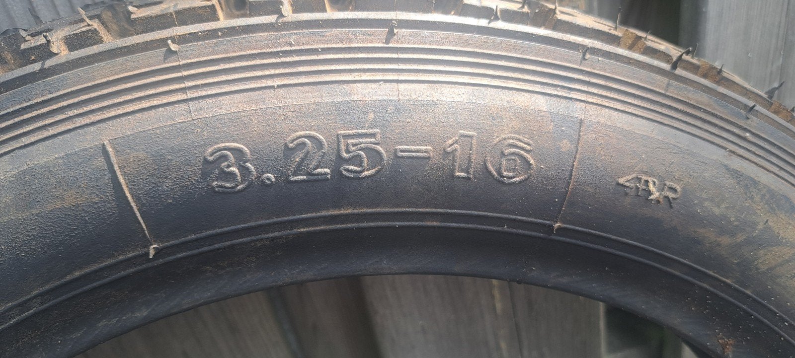 Stomil D 20 buitenband  3.25 - 16 nos, Ophalen of Verzenden, Nieuw