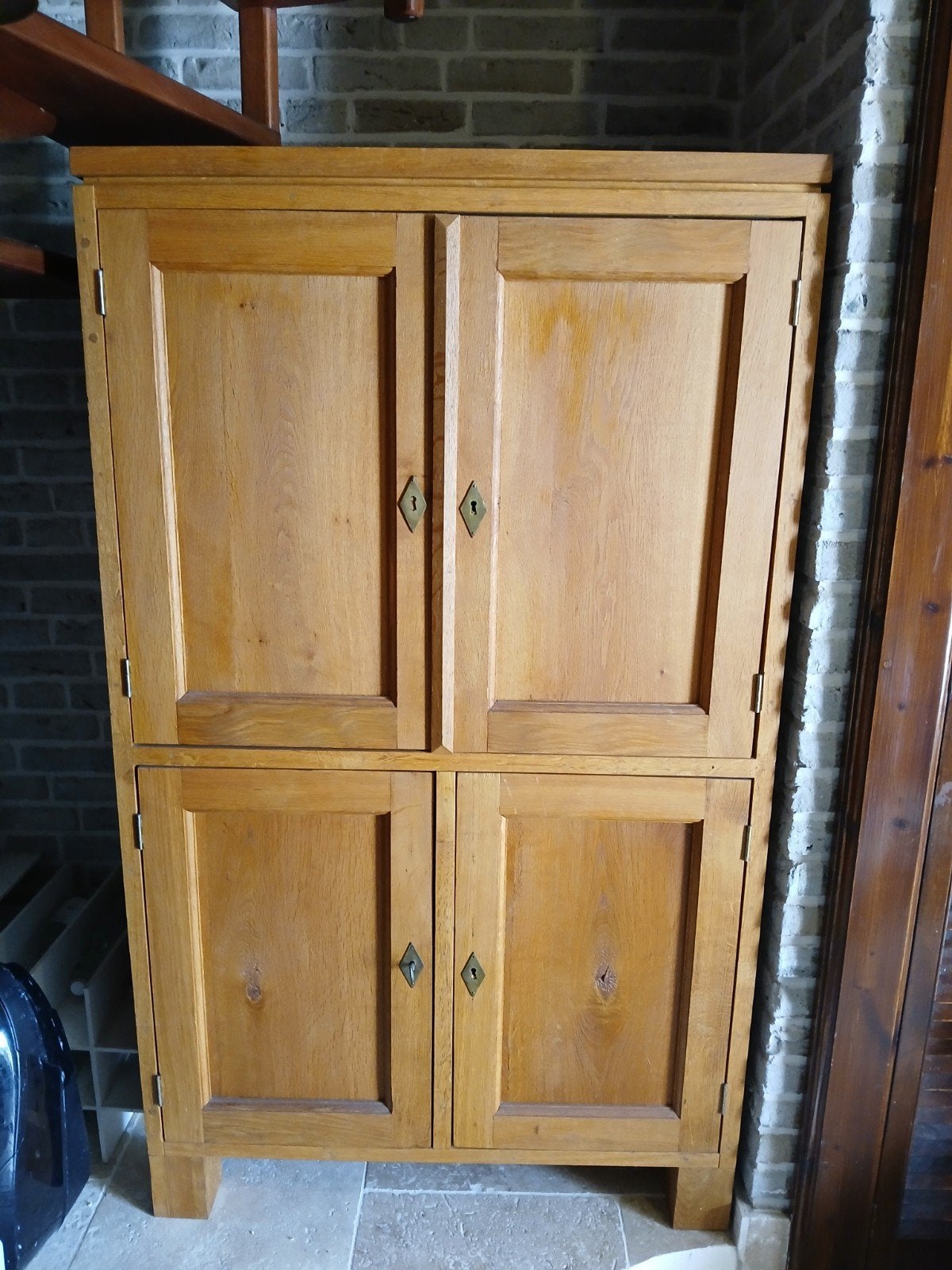 Massief houten kast - zware kwaliteit, Ophalen