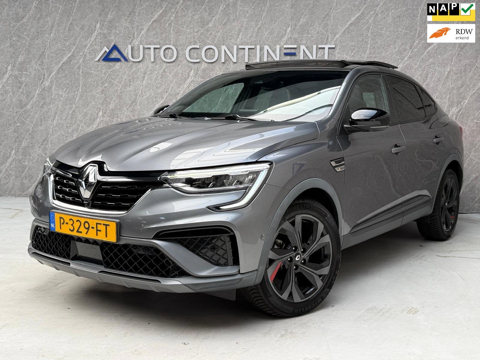 Renault Arkana 1.6 E-Tech Hybrid 145 R.S. Line / 1e Eigenaar, Auto's, Gebruikt, 4 cilinders, Origineel Nederlands, 760 kg
