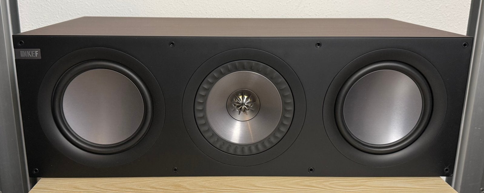 KEF Q600c “HOOGWAARDIGE” centerspeaker “TOP STAAT” (Walnut), Overige merken, Ophalen of Verzenden, Zo goed als nieuw, 120 watt of meer