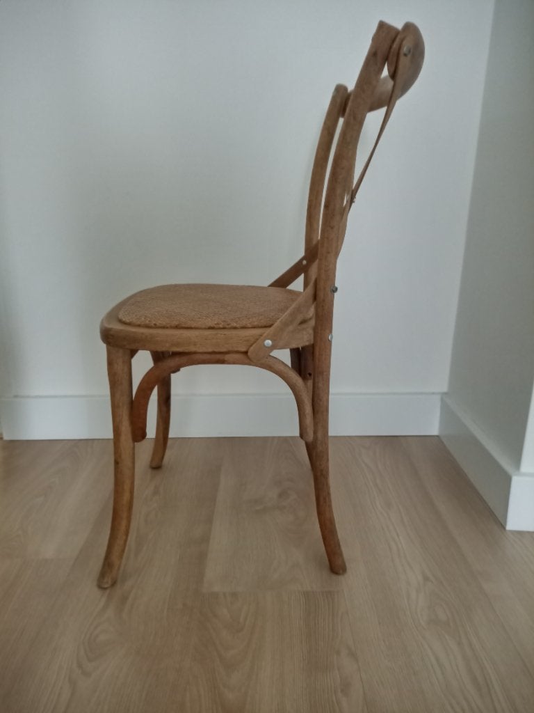 Foto 4 van Eettafelstoelen landelijk hout bistrostoel