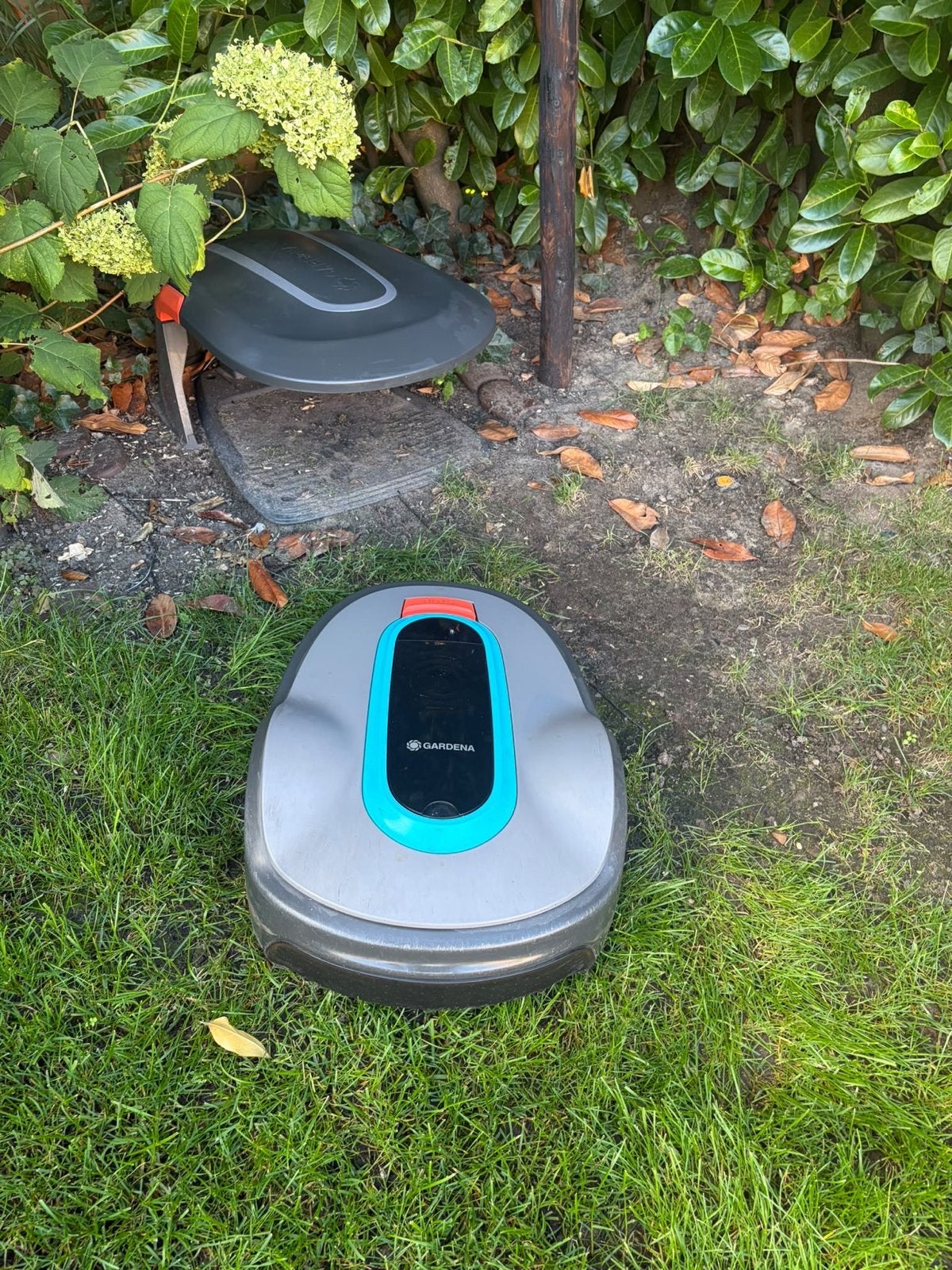 Gardena robotmaaier - perfect voor een strak gazon, Tuin en Terras, Cirkelmaaier, Accu-grasmaaier, Mulchfunctie, Ophalen of Verzenden