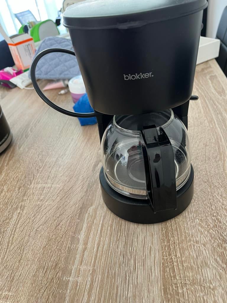 Blokker Koffiezetapparaat - Compact en Gebruiksvriendelijk, Ophalen, Afneembaar waterreservoir, Gebruikt, Koffiemachine