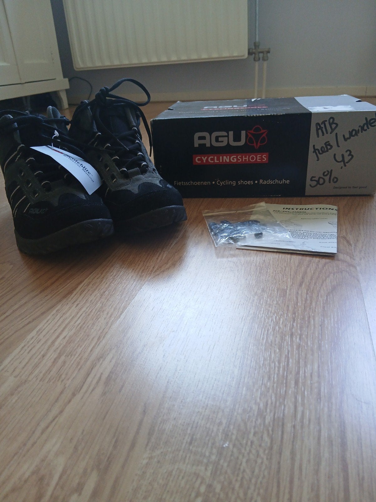 Nieuw! wandelschoenen agu maat 42, Ophalen of Verzenden, Nieuw, Schoenen