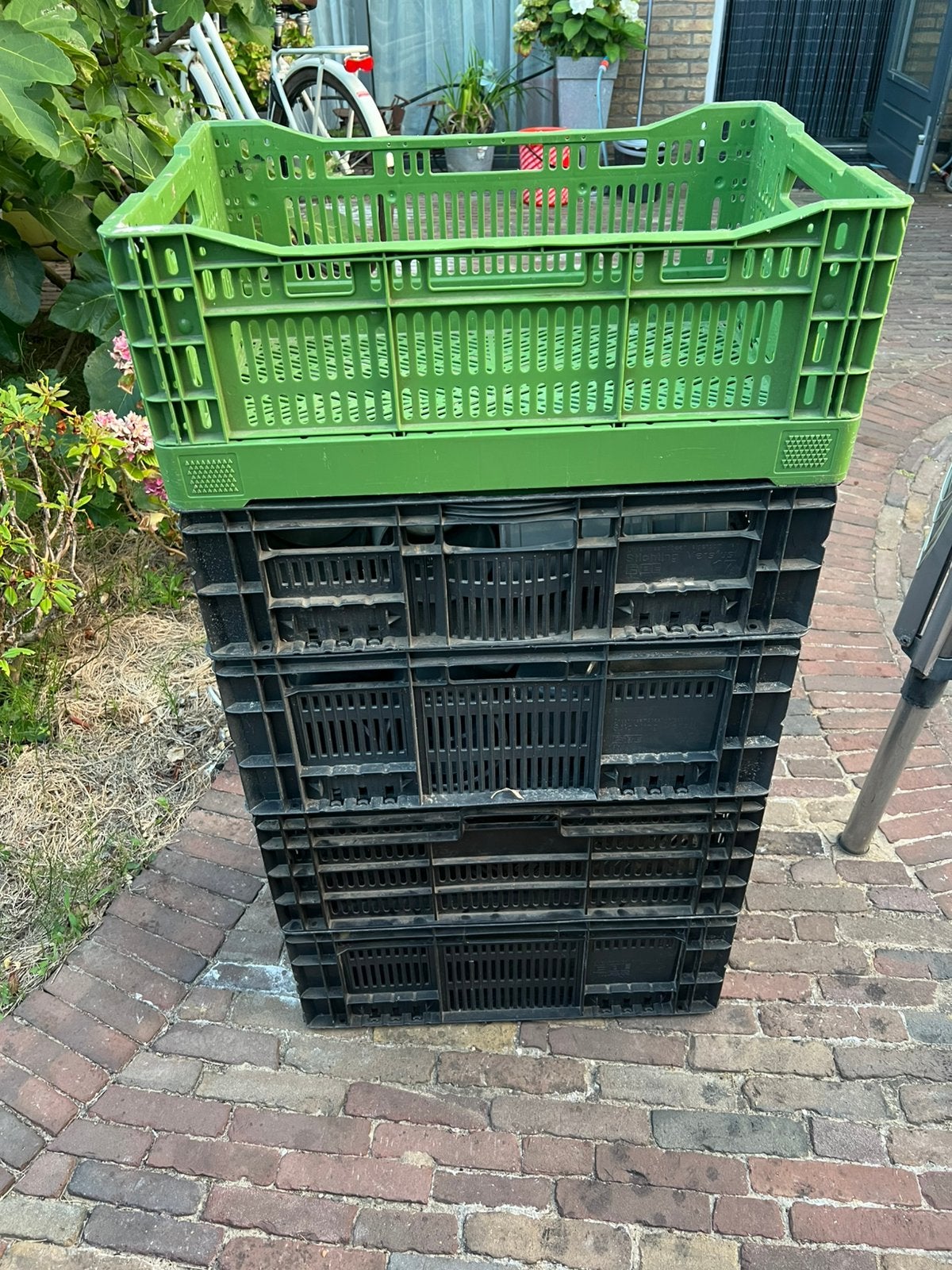 5 stapelbare kratten te koop, Ophalen, 40 tot 60 cm, 50 tot 75 cm, Minder dan 35 cm