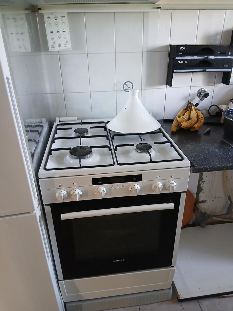 Siemens koelkast en gasfornuis - Setprijs, Gebruikt, 200 liter of meer, 60 cm of meer, Met aparte vriezer