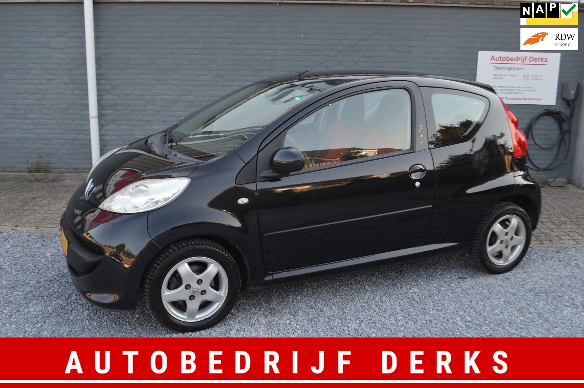 Peugeot 107 1.0-12V XS Airco Stuurbekrachtiging Jaar Garanti, Auto's, Voorwielaandrijving, Stof, Gebruikt, 4 stoelen