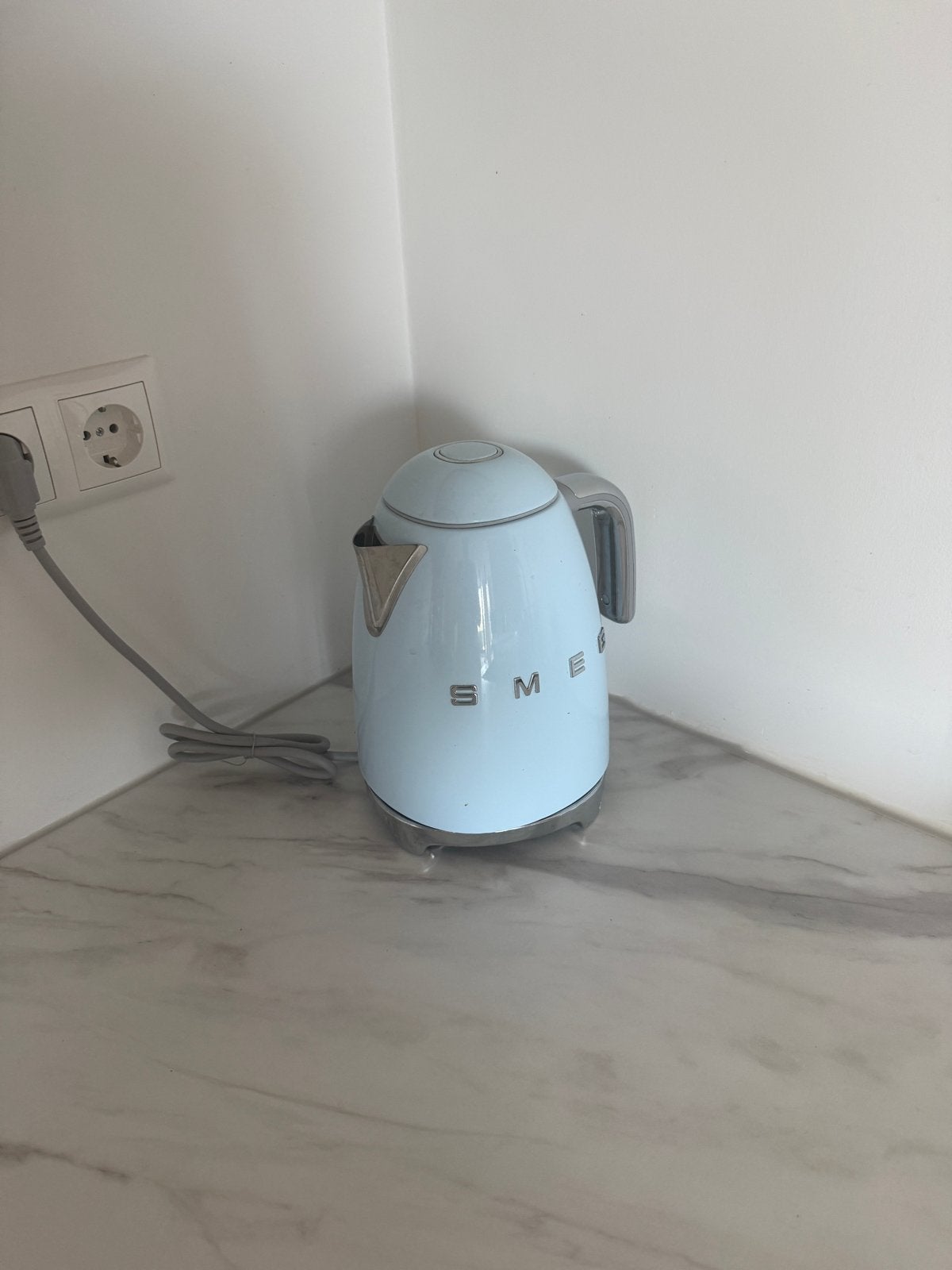 Smeg waterkoker 1,7 liter, 1 tot 2 liter, Ophalen, Zo goed als nieuw