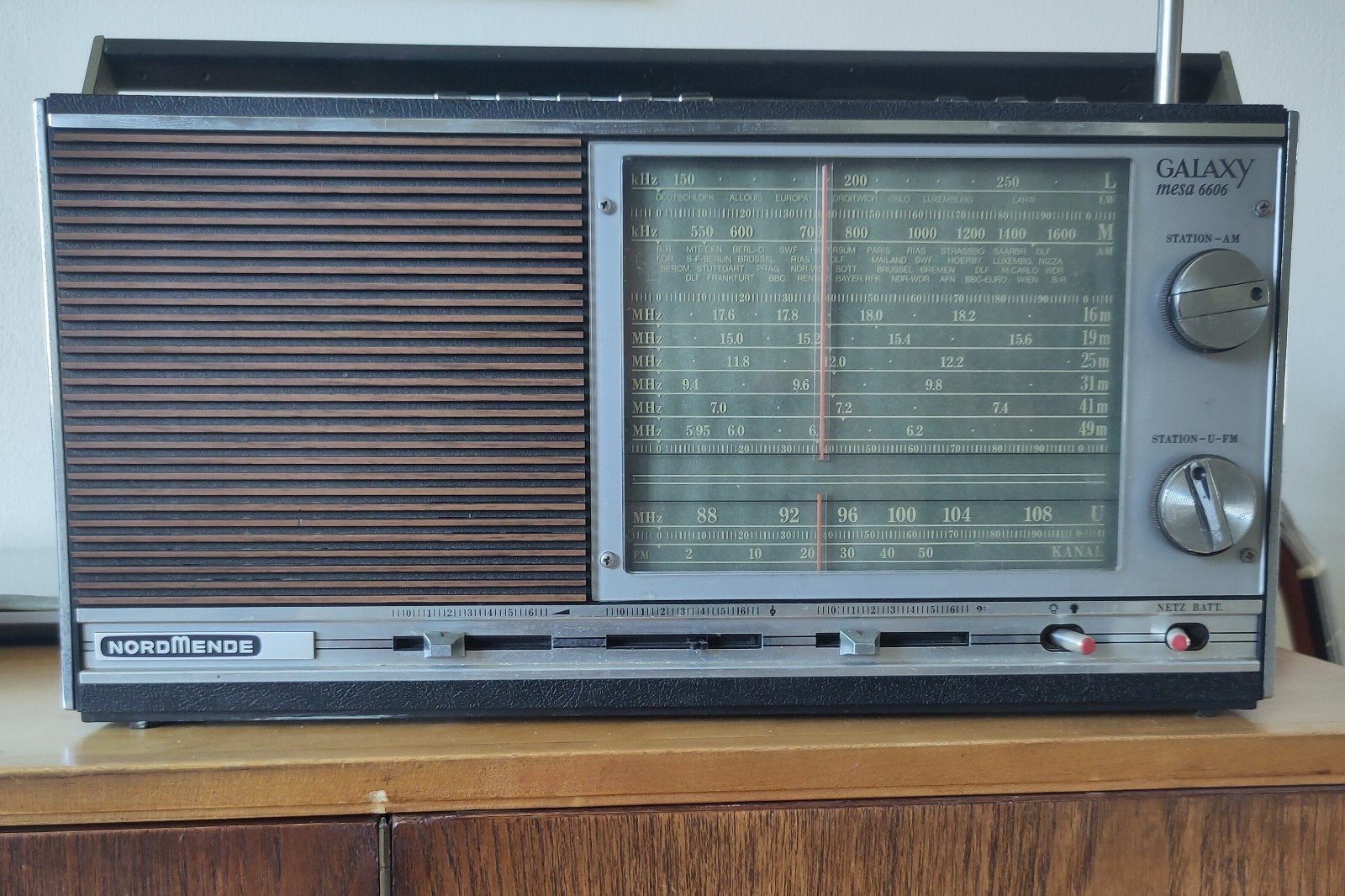 Wereldontvanger vintage 1973, Audio, Tv en Foto, Ophalen of Verzenden, Gebruikt, Wereldontvanger