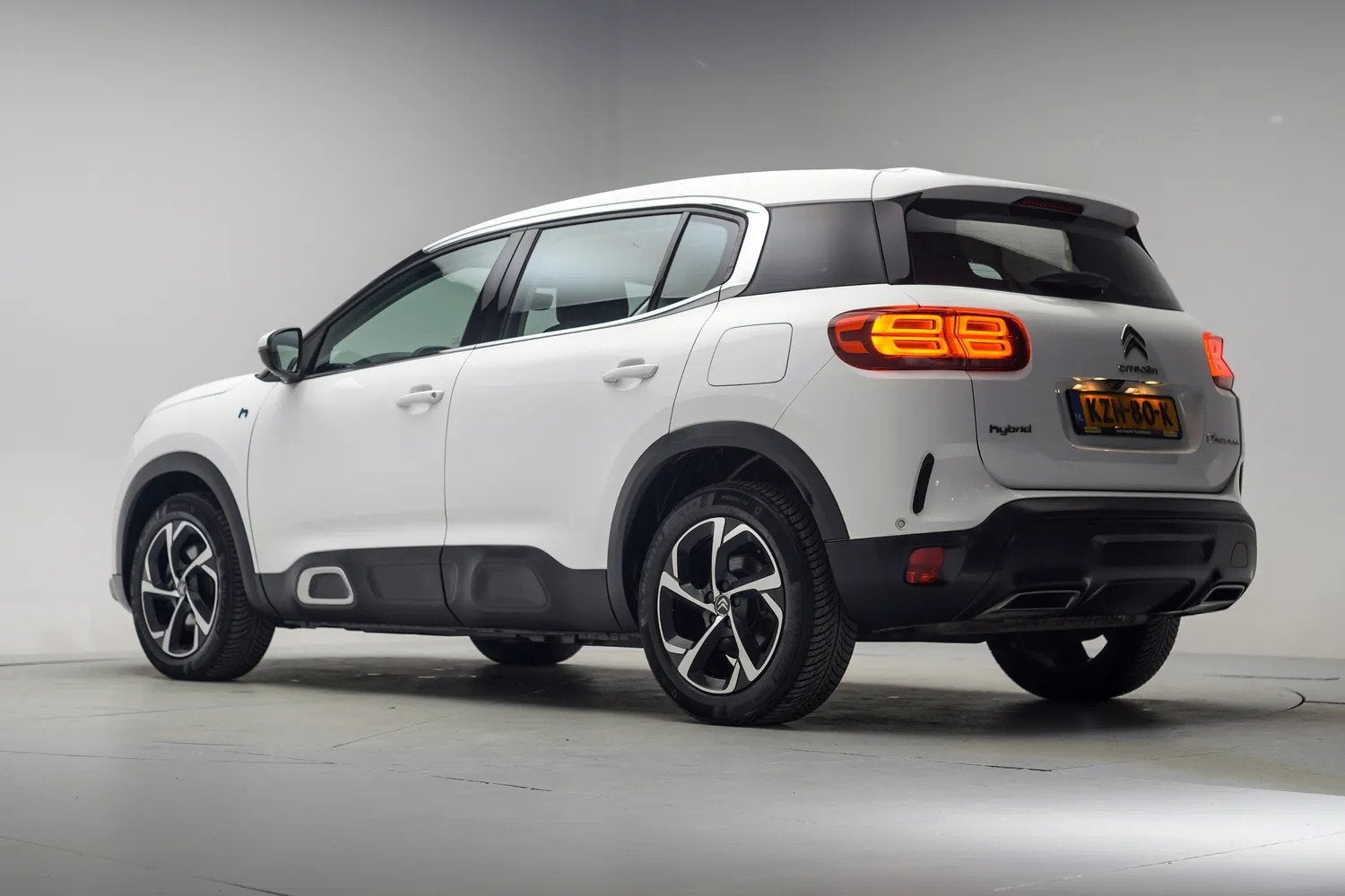 Citroën C5 Aircross 1.6 Plug-in 225pk Business Aut. [ Navi, Gebruikt, 4 cilinders, C5 Aircross, Wit