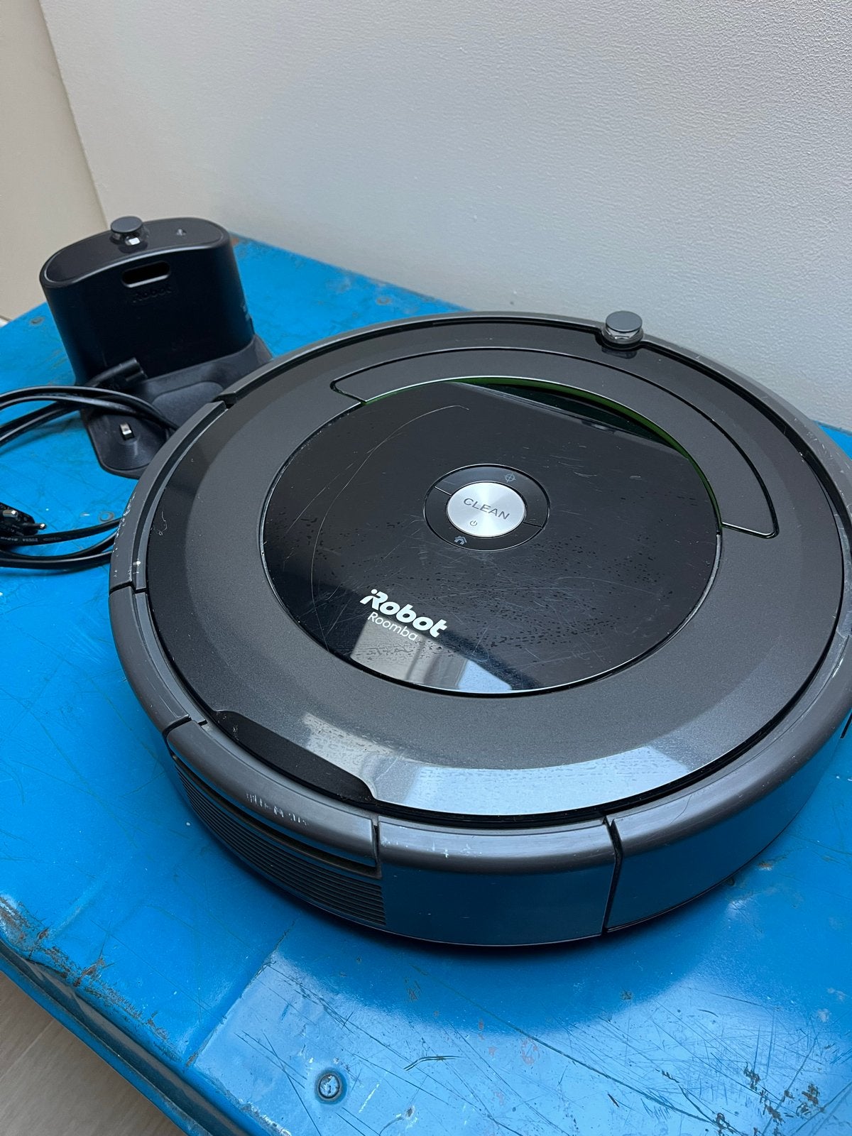 iRobot Roomba 696 Robotstofzuiger - Werkt naar behoren, Witgoed en Apparatuur, Stofzuigers, Ophalen, Gebruikt, IRobot, Robotstofzuiger
