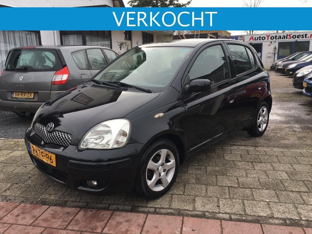 Toyota YARIS YARIS; 1.4 D-4D 5DRS, Stof, Gebruikt, Zwart, 4 cilinders
