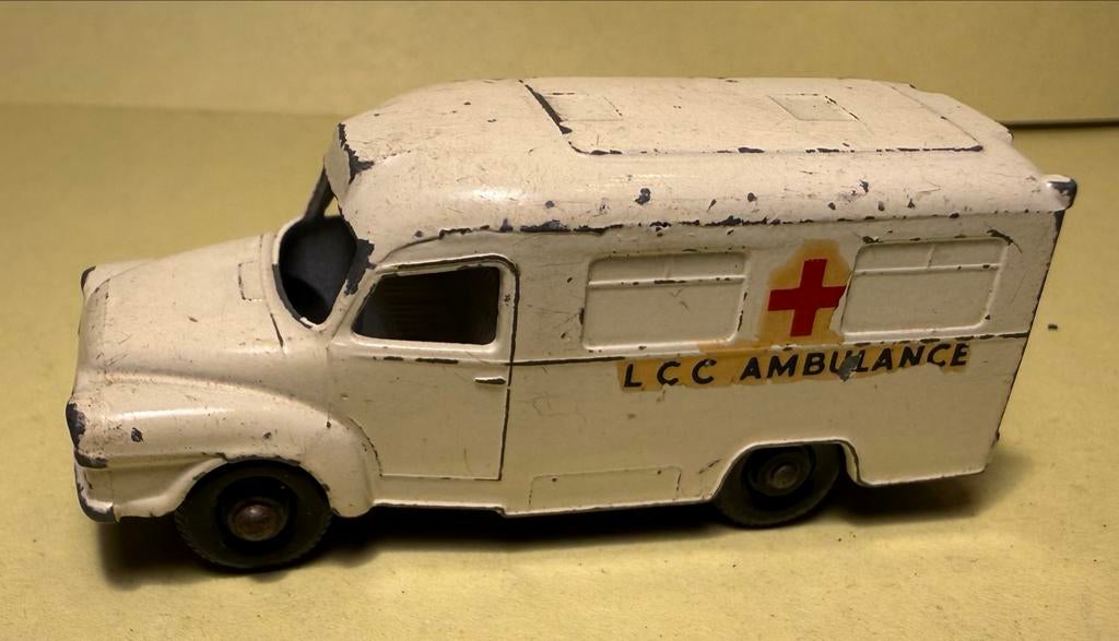 Lesney Matchbox Regular Wheels #14 Bedford Lomas Ambulance, Overige merken, Gebruikt, 1:50 of kleiner, Auto