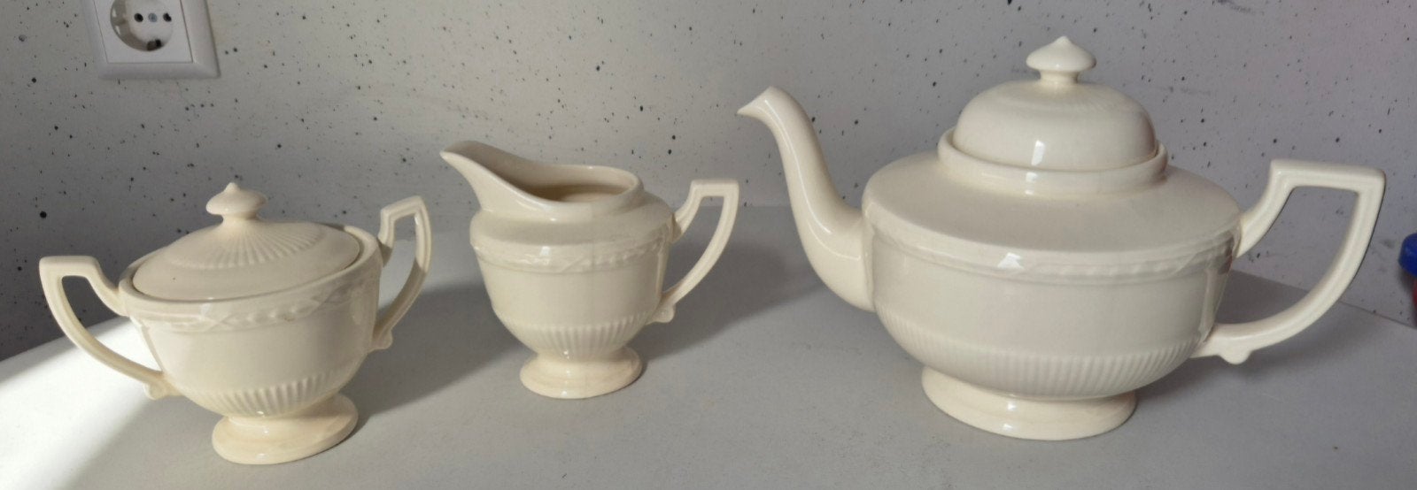 set recamier, Ophalen, Zo goed als nieuw, Aardewerk