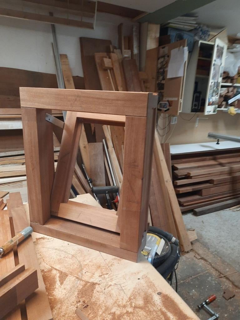 Kozijnhout, Minder dan 25 mm, Ophalen of Verzenden, Pallet, Minder dan 200 cm