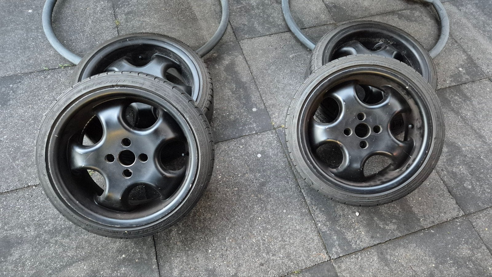 16 inch Lichtmetalen Velgen met Zomerbanden 4x100 ET35, Ophalen, Gebruikt, 16 inch, Banden en Velgen