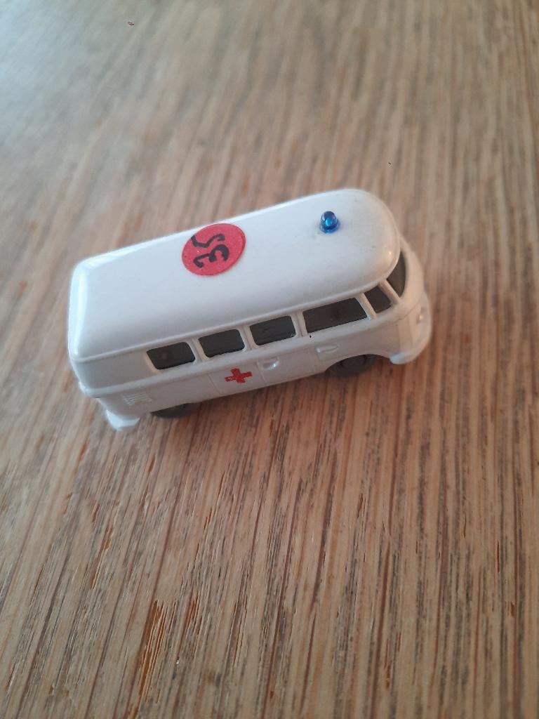 Wiking. Rode kruis VW bus. Mag scherp weg., Ophalen of Verzenden, Nieuw, Auto, Wiking