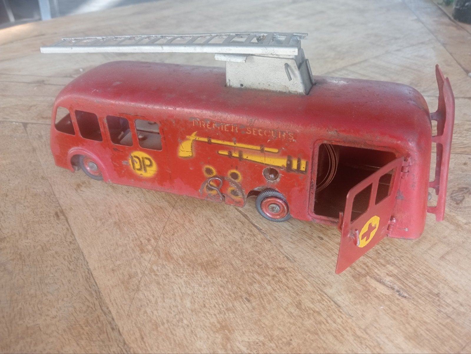 CIJ  Renault camion de pompier brandweerwagen, Ophalen of Verzenden