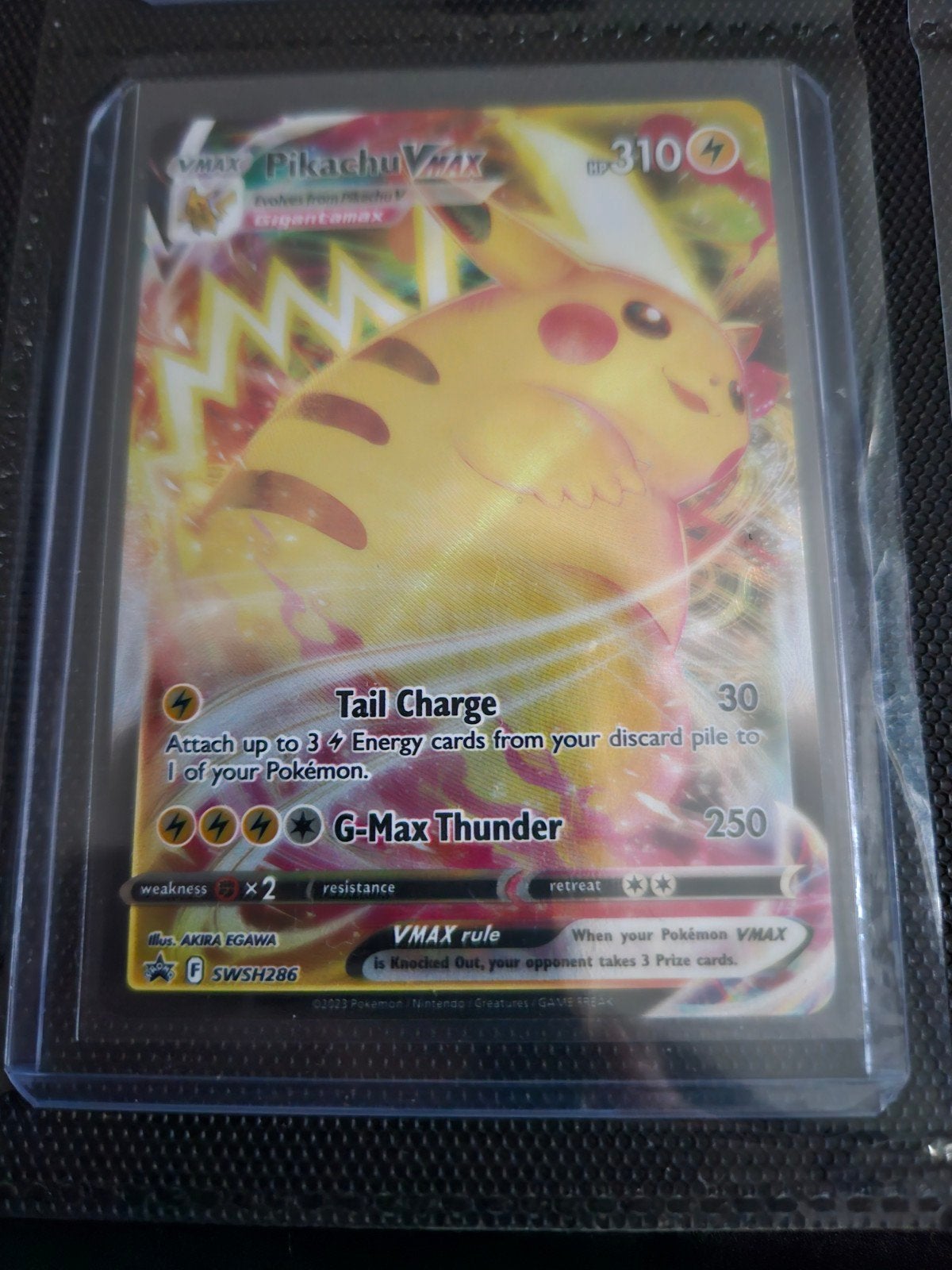 Pokemon Pikachu Vmax SWSH 286, Hobby en Vrije tijd, Verzamelkaartspellen | Pokémon, Ophalen of Verzenden, Zo goed als nieuw, Losse kaart