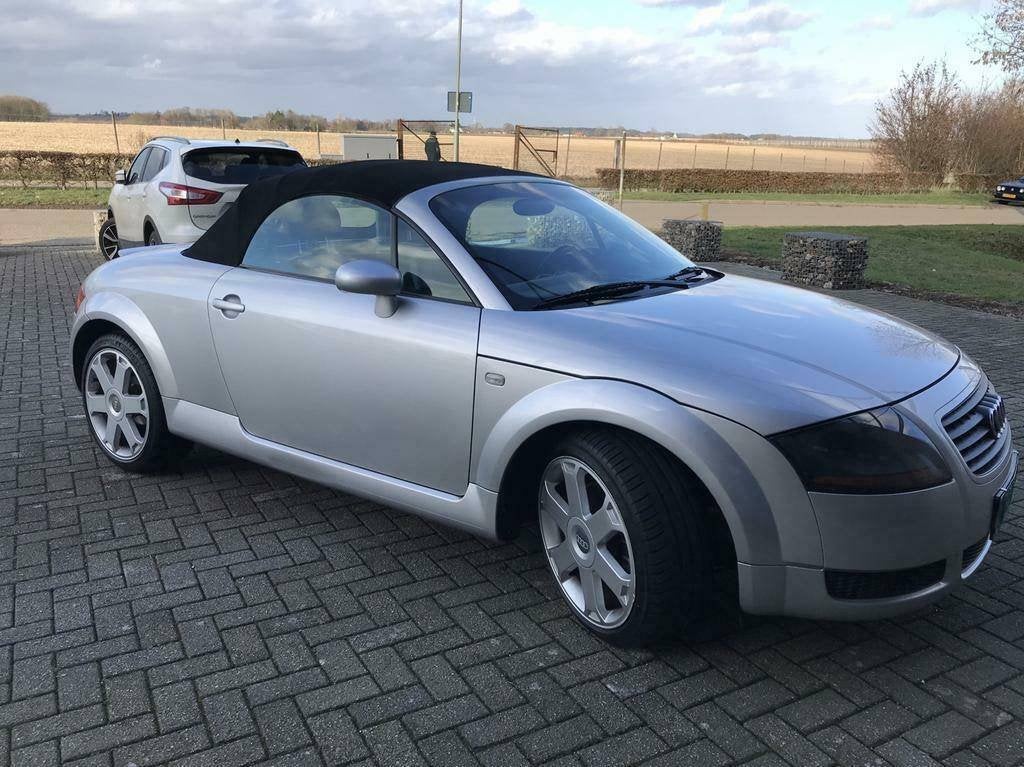 Audi TT Cabrio (Lage KM-stand 189.000 ), Auto's, TT, Zwart, 4 cilinders, Cabriolet