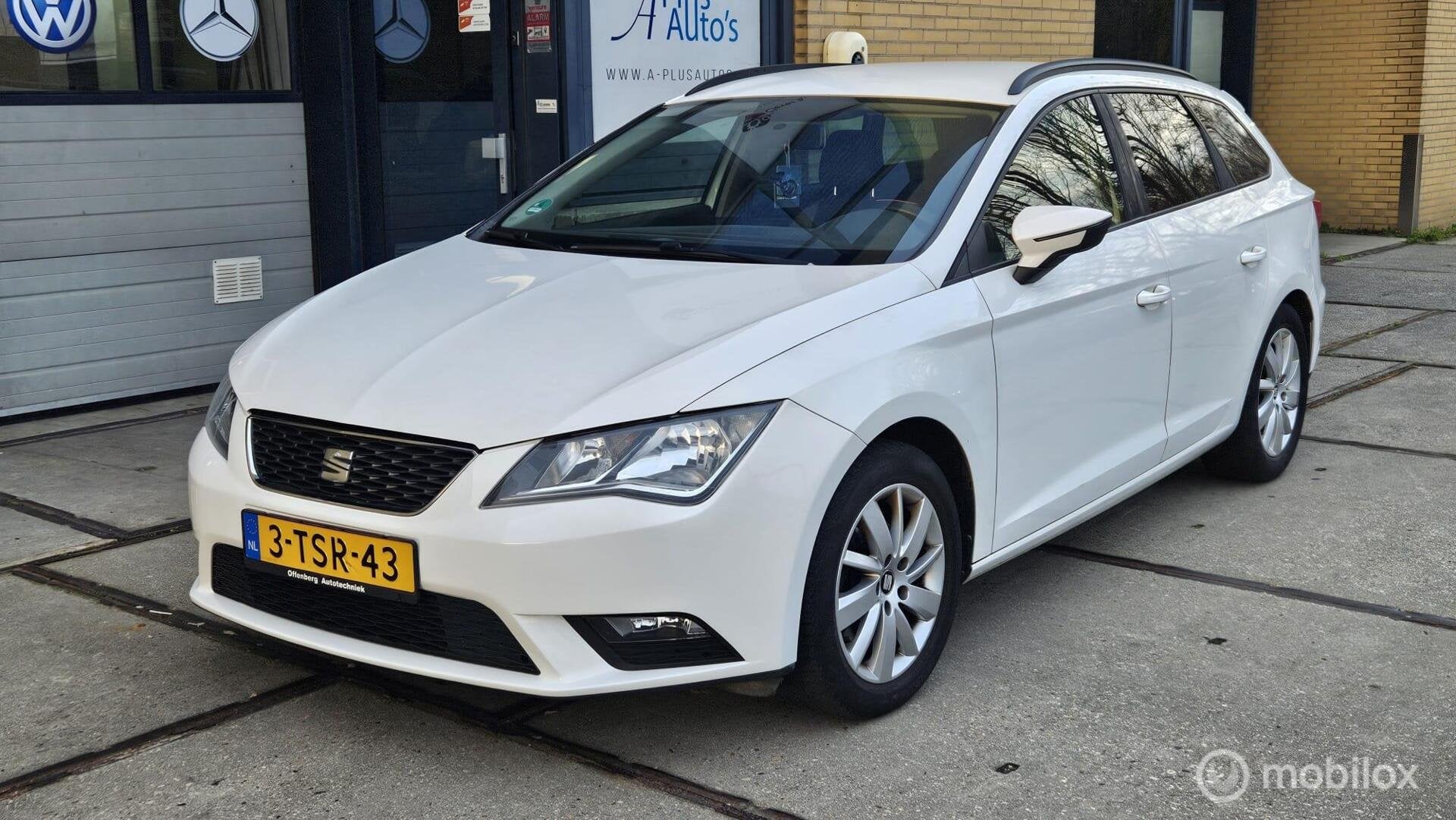 Seat Leon ST 1.6 TDI NAP Dealer Onderhouden, Auto's, Voorwielaandrijving, Euro 5, 4 cilinders, Leon