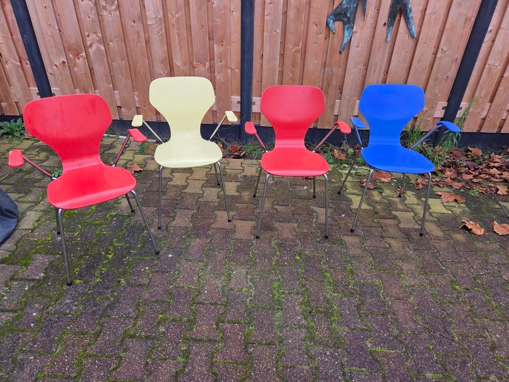 4 retro arne jacobsen phoenix stoelen!, Huis en Inrichting, Stoelen, Ophalen of Verzenden