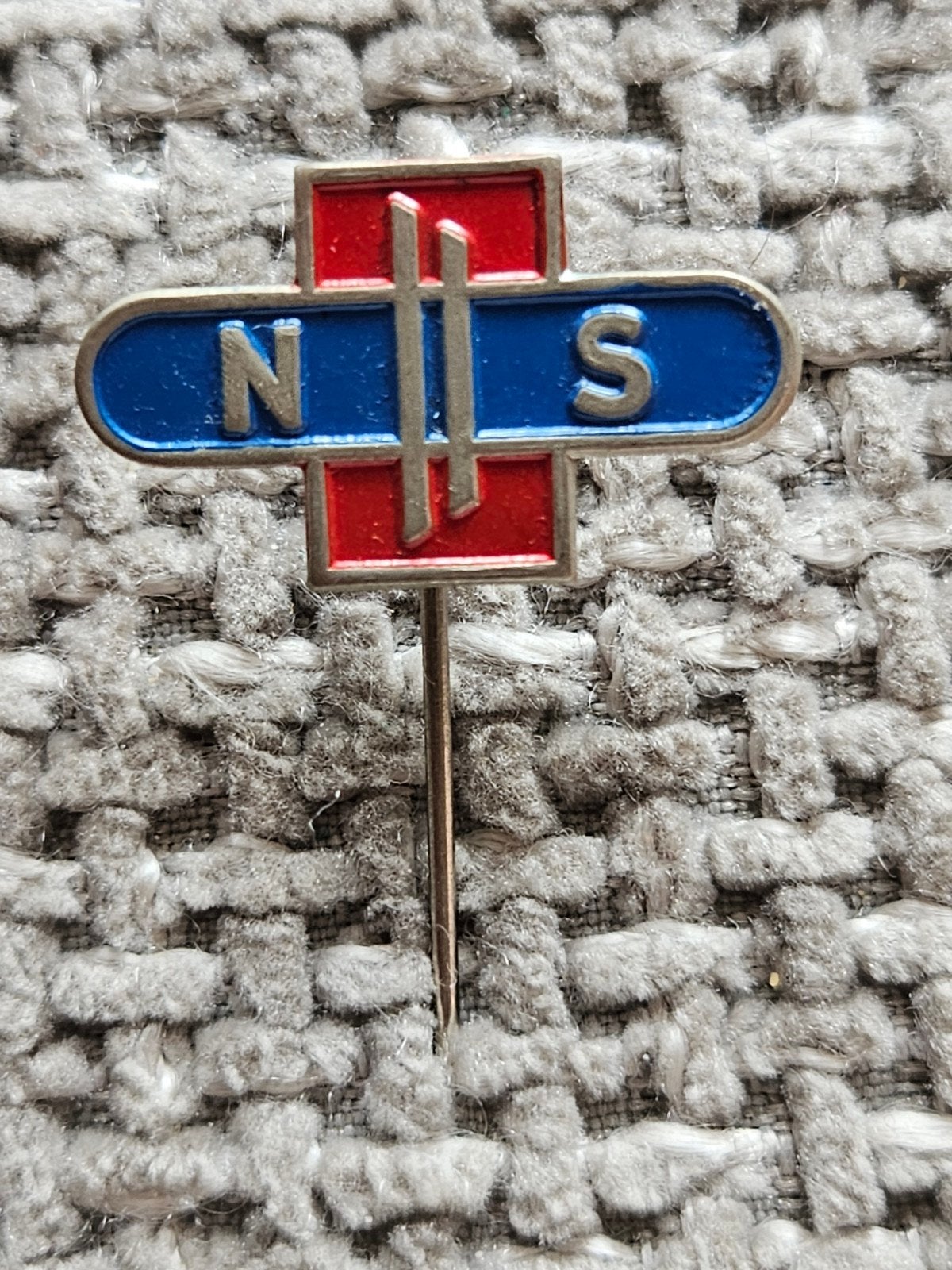 NS Speldje / Pin - Nederlandse Spoorwegen, Verzamelen, Spoorwegen en Tramwegen, Ophalen of Verzenden