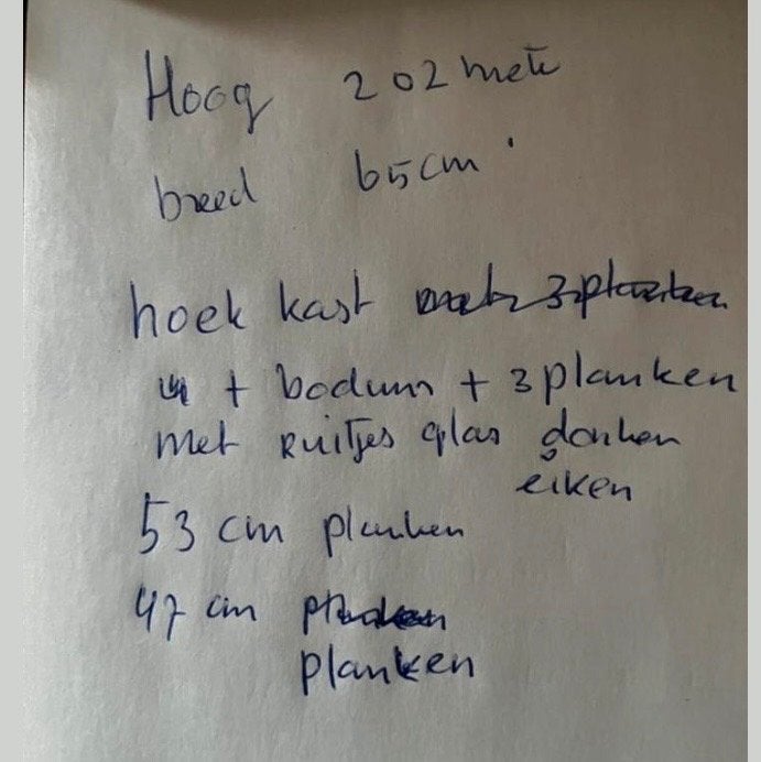 Fraaie mahonie hoekvitrine kast met houten planken, Ophalen