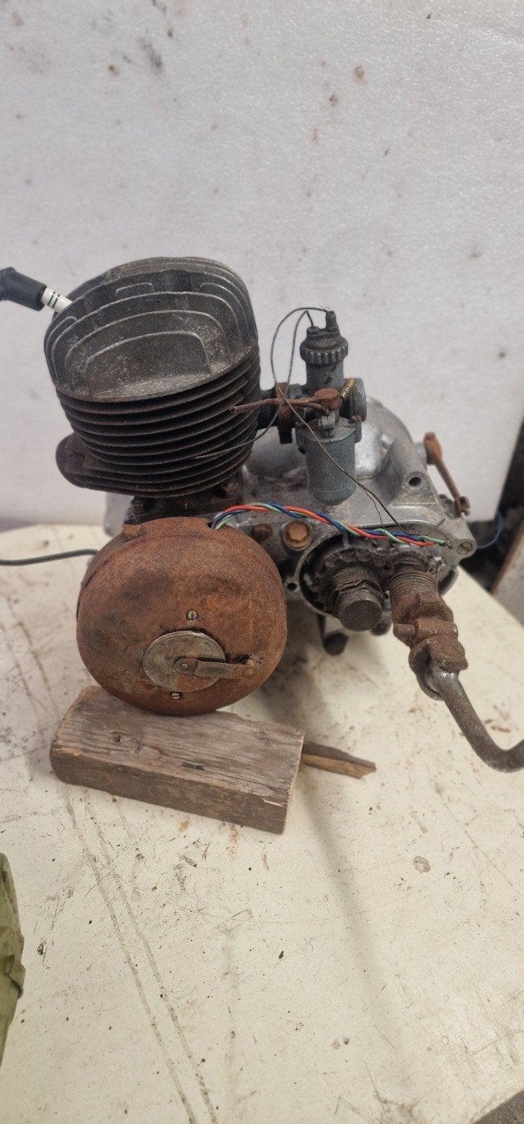 zundapp bella, Motoren, Ophalen