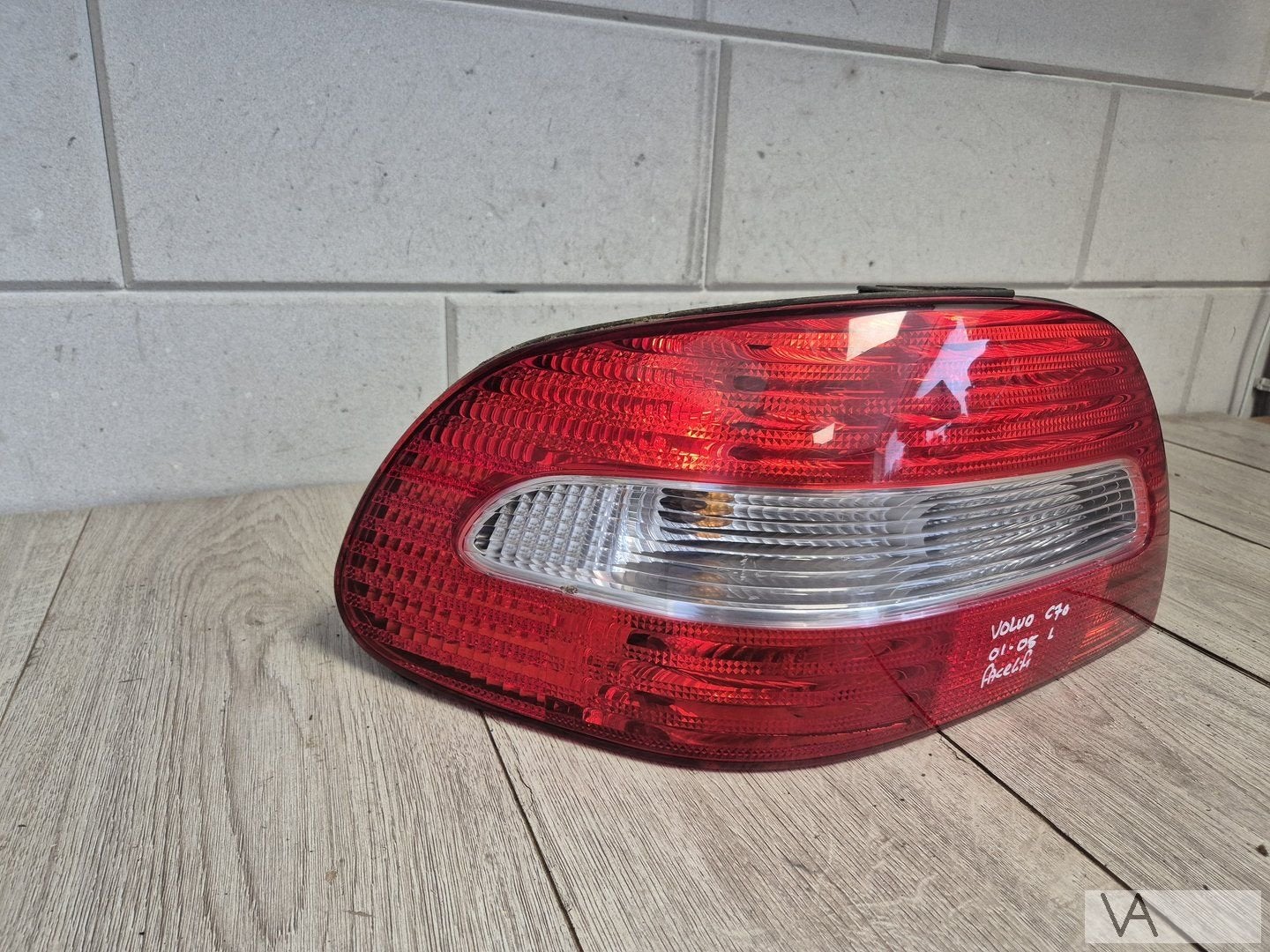Achterlicht links voor Volvo C70 2002 - 2006 facelift model, Gebruikt, -, -, Ophalen of Verzenden