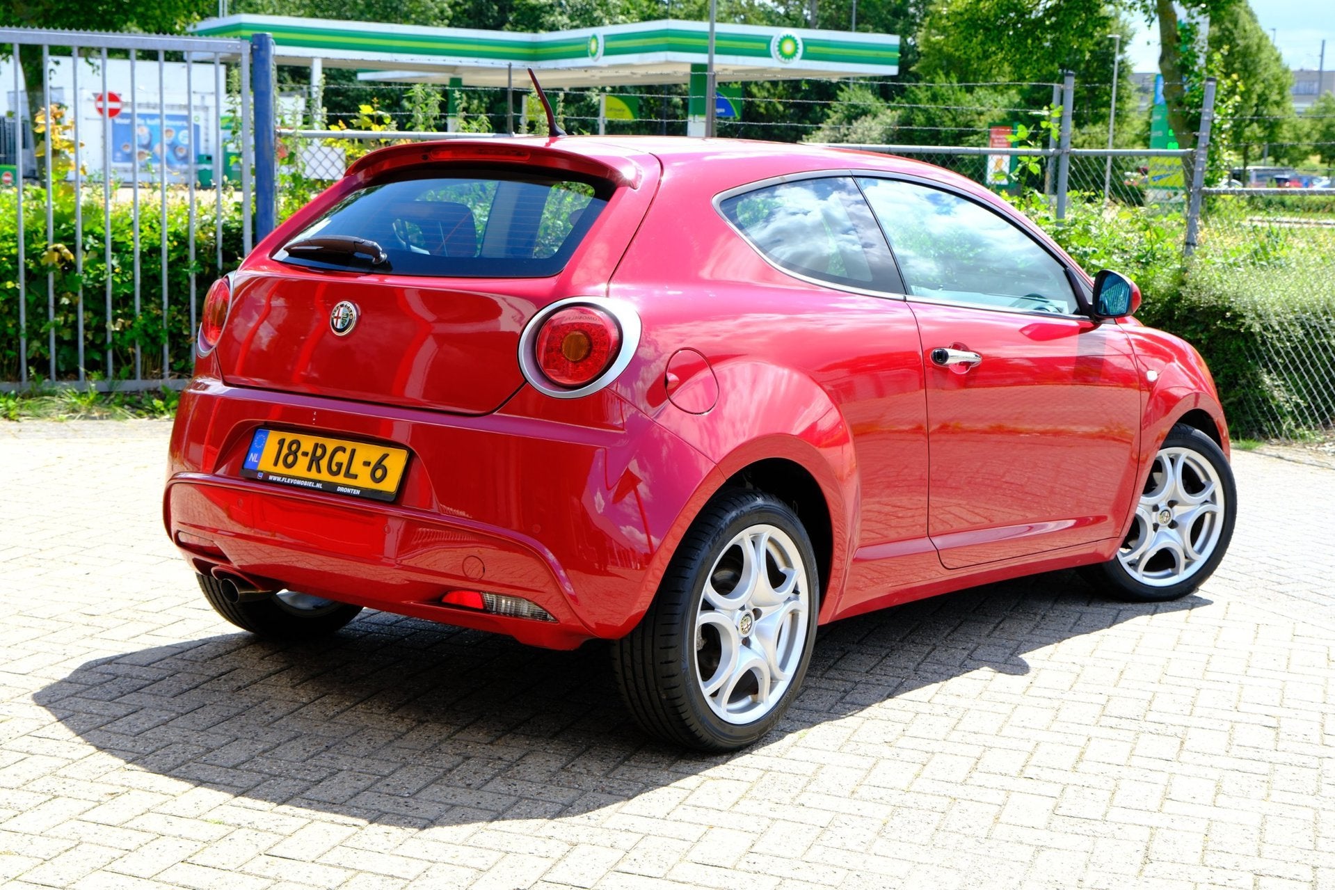 Foto 3 van Alfa Romeo MiTo 1.3 JTDm ECO Essential Pano|Leder|Clima|LMV