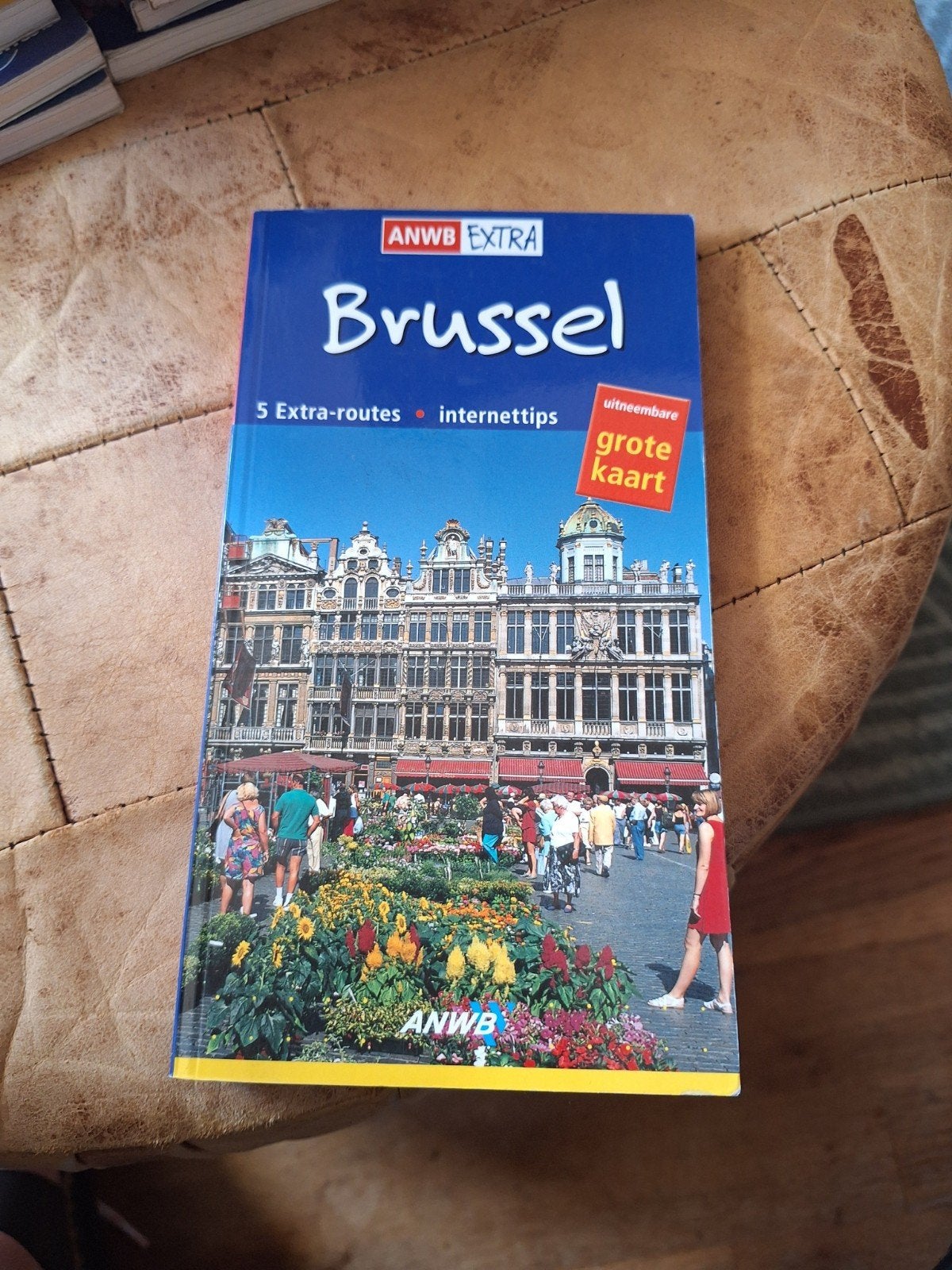ANWB extra Reisgids Brussel met kaart., 2000 tot heden, Ophalen of Verzenden, Nederland, Landkaart