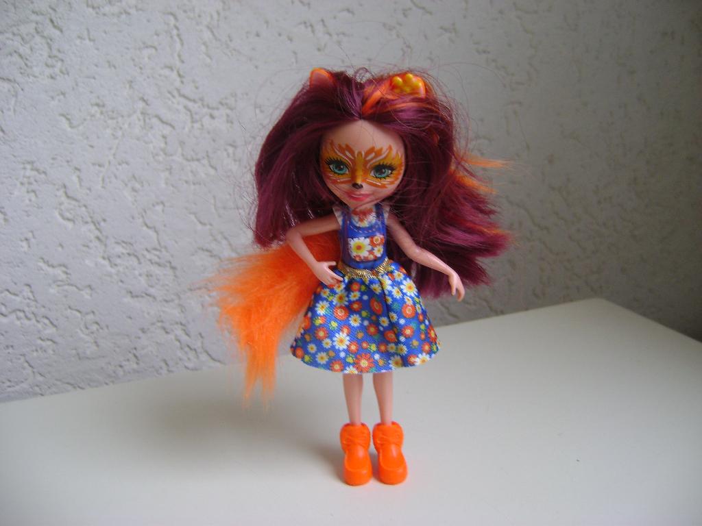 monster high popje 16cm met oren vast pakje stoffen rokje, Ophalen of Verzenden, Zo goed als nieuw, Overige typen