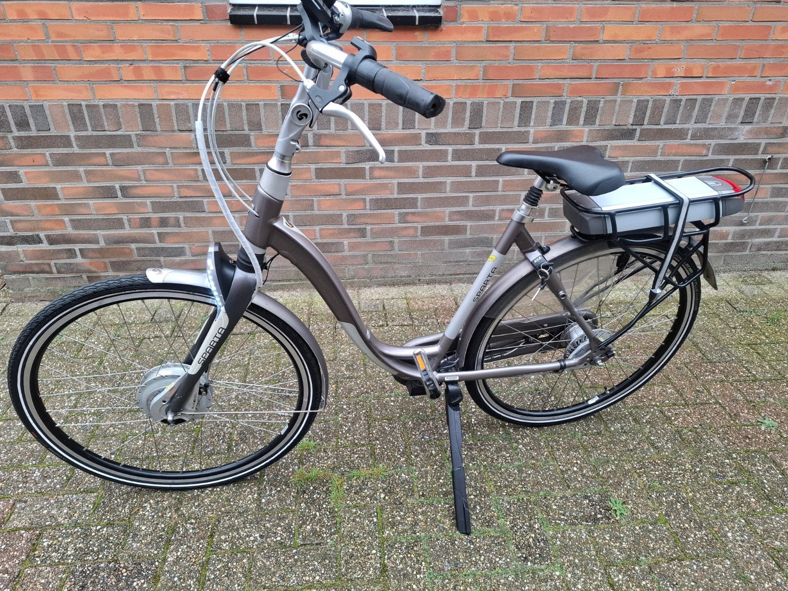 Sparta RX+ met krachtige voorwielmotor en ACCURAPPORT!, Fietsen en Brommers, Ophalen, Sparta, Gebruikt, 51 tot 55 cm