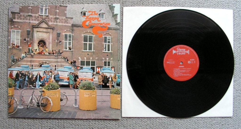 The Happy Generation – onderweg 13 nrs LP ZGAN, Cd's en Dvd's, LP, Ophalen of Verzenden, Zo goed als nieuw, Inclusief binnenhoes