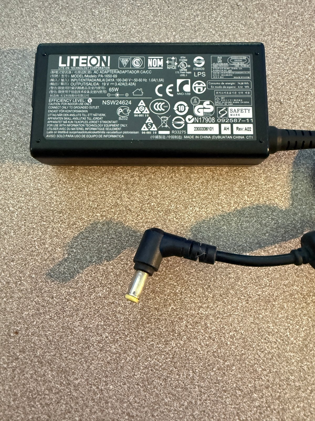 Lenovo ThinkPad 65W Oplader - Ronde Stekker, Computers en Software, Ophalen of Verzenden, Gebruikt